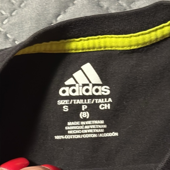 Adidas Boys Black Tee, EUC, Size Small (8) - Picture 2 of 7